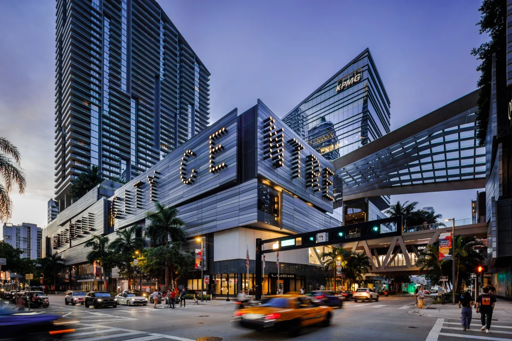 5 Must-Visit Sights: Amazing Experiences During Miami’s Brickell Nights