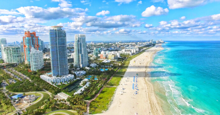 Miami Travel Guide in December: Sun, Sand, and Hurricane-Free Fun in 2023