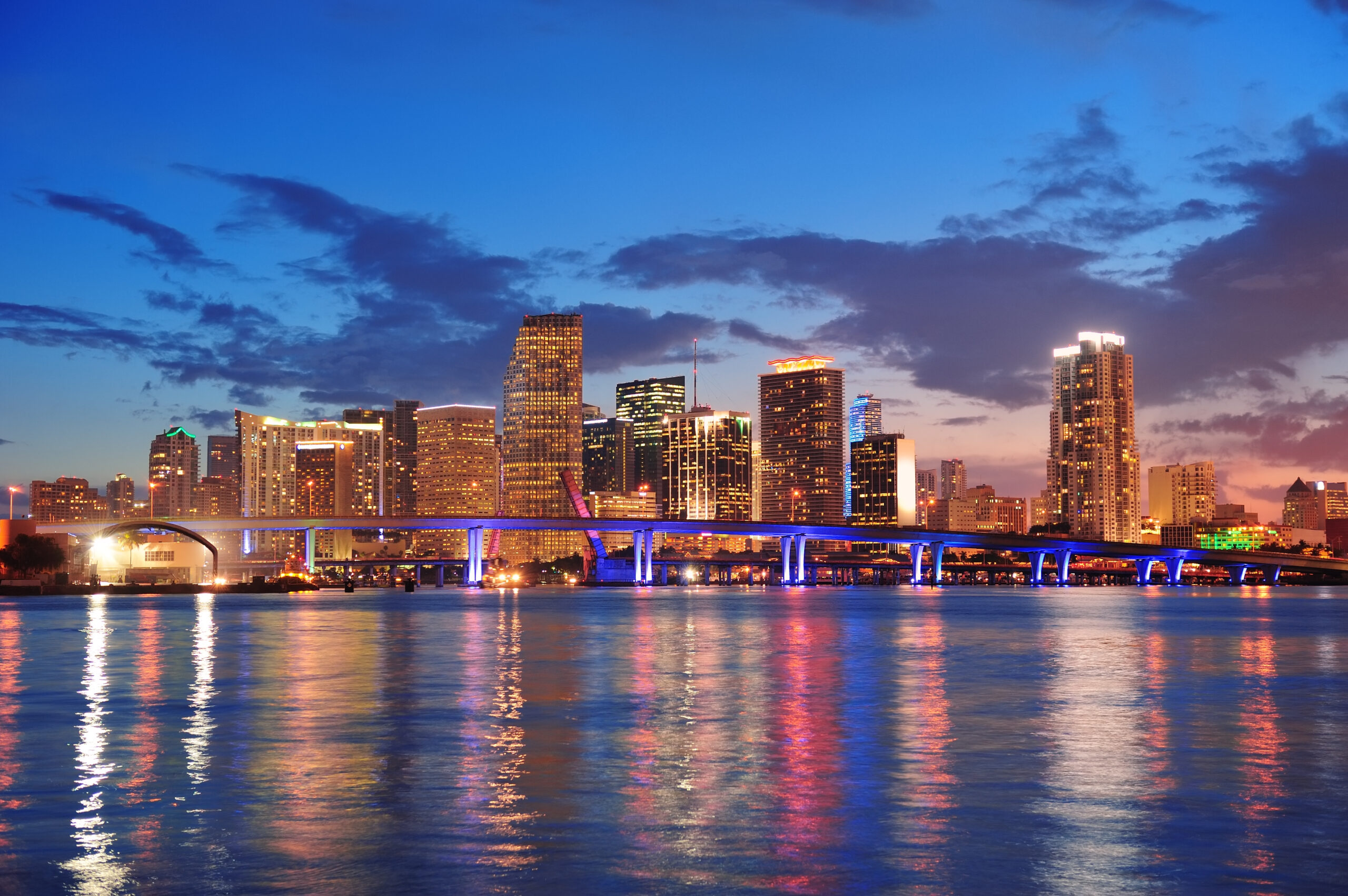 5 Reasons Why Falling Home Prices in Miami Make This the Perfect Time to Invest in Real Estate